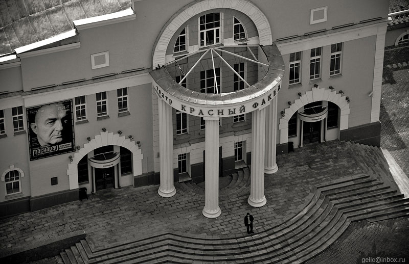 Коммерческое собрание —  Театр «Красный факел». Новониколаевск - Новосибирск. Фото: Степанов Слава