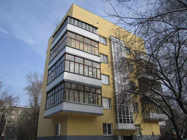 Жилой дом общества политкаторжан по улице Фрунзе, дом 8 в Центральном районе г. Новосибирска
