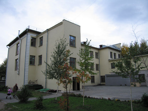 Школа комбината «Кузбассуголь» (Новосибирск, улица Советская, 38)