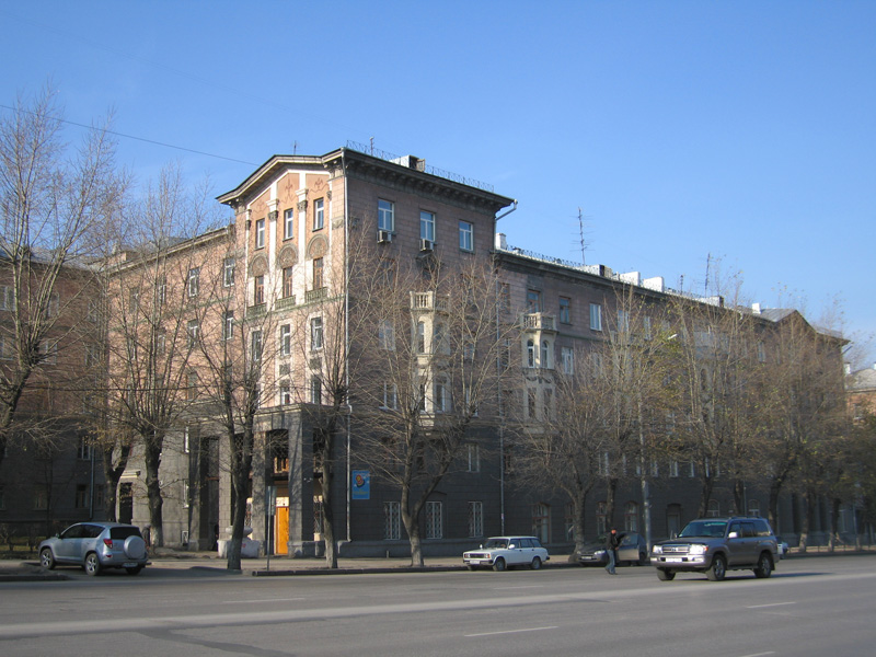 Жилой дом по улице Станиславского № 4 в Ленинском районе г. Новосибирска