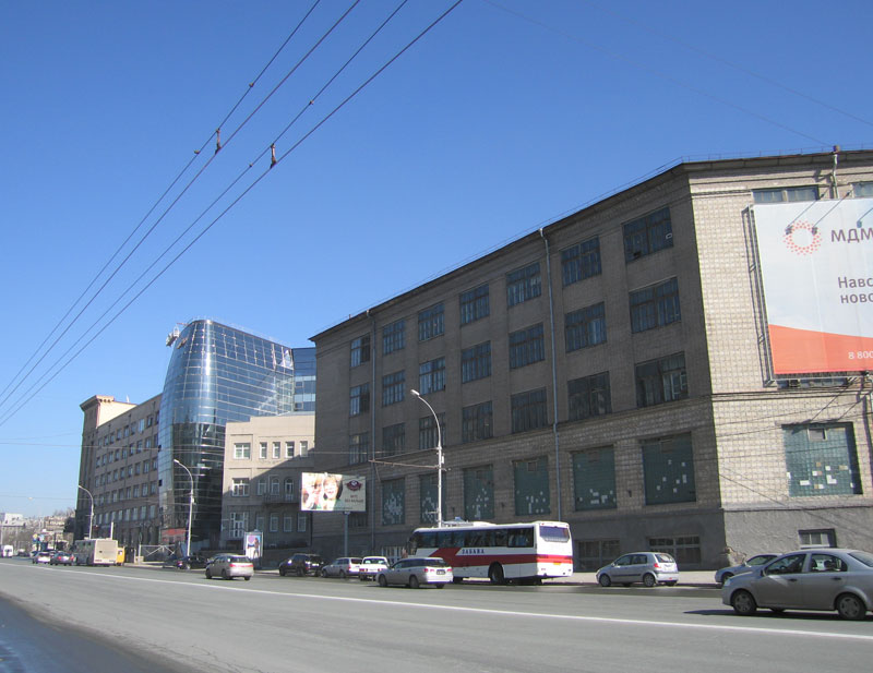 Здание бизнес-центра по ул. М. Горького 78. Новосибирск