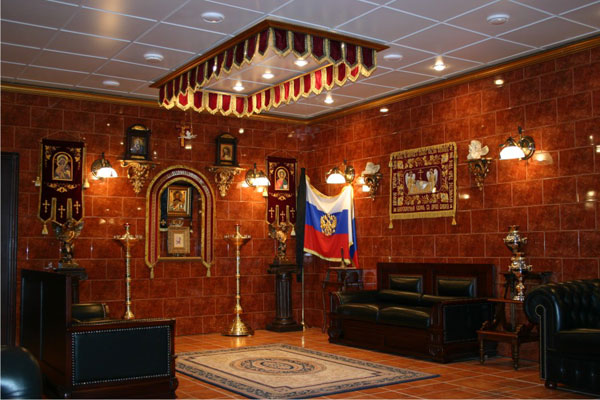 Траурный зал Новосибирского крематория «Бронзовый зал»