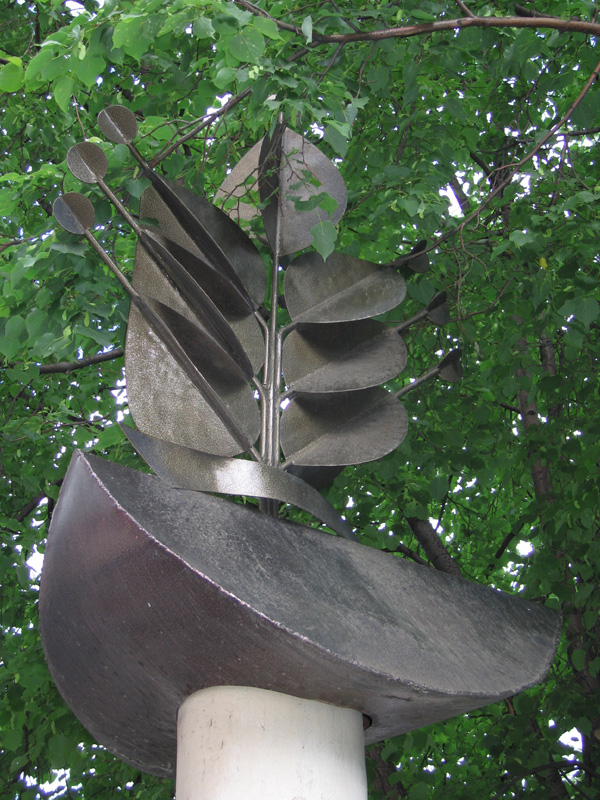 Скульптура «Колос». ул. Богдана Хмельницкого. Новосибирск