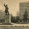 Памятник В.И. Ленину перед вторым корпусом НЭТИ/НГТУ. Новосибирск 