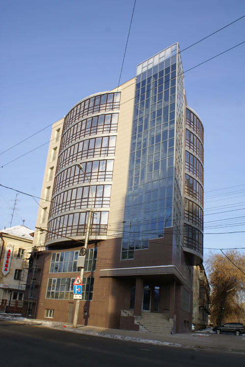 Здание гостиницы на пересечении улиц Красина (62/1) и Гоголя в Дзержинском районе г. Новосибирска. Проектная организация «АкадемСтройИнвест»