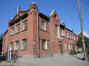 Городское училище по улице Октябрьской