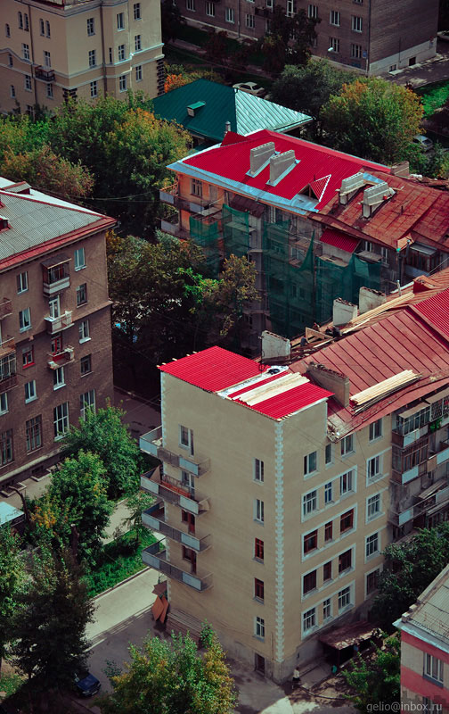 Ремонт домов жилищного кооператива «Медик». Новосибирск 2009 г. Фото: Степанов Слава