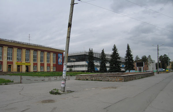 Ледовый дворец спорта Сибирь. Бассейн Нептун. Новосибирск
